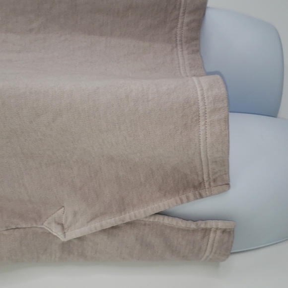 Athleta Oversized Boxy Weathered Cuffed Sleeve - Picture 2 of 8